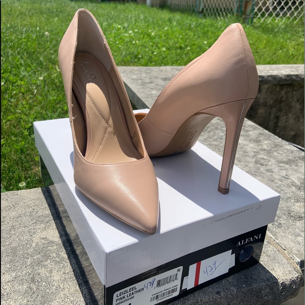 Alfani leizleel pink leather shoes